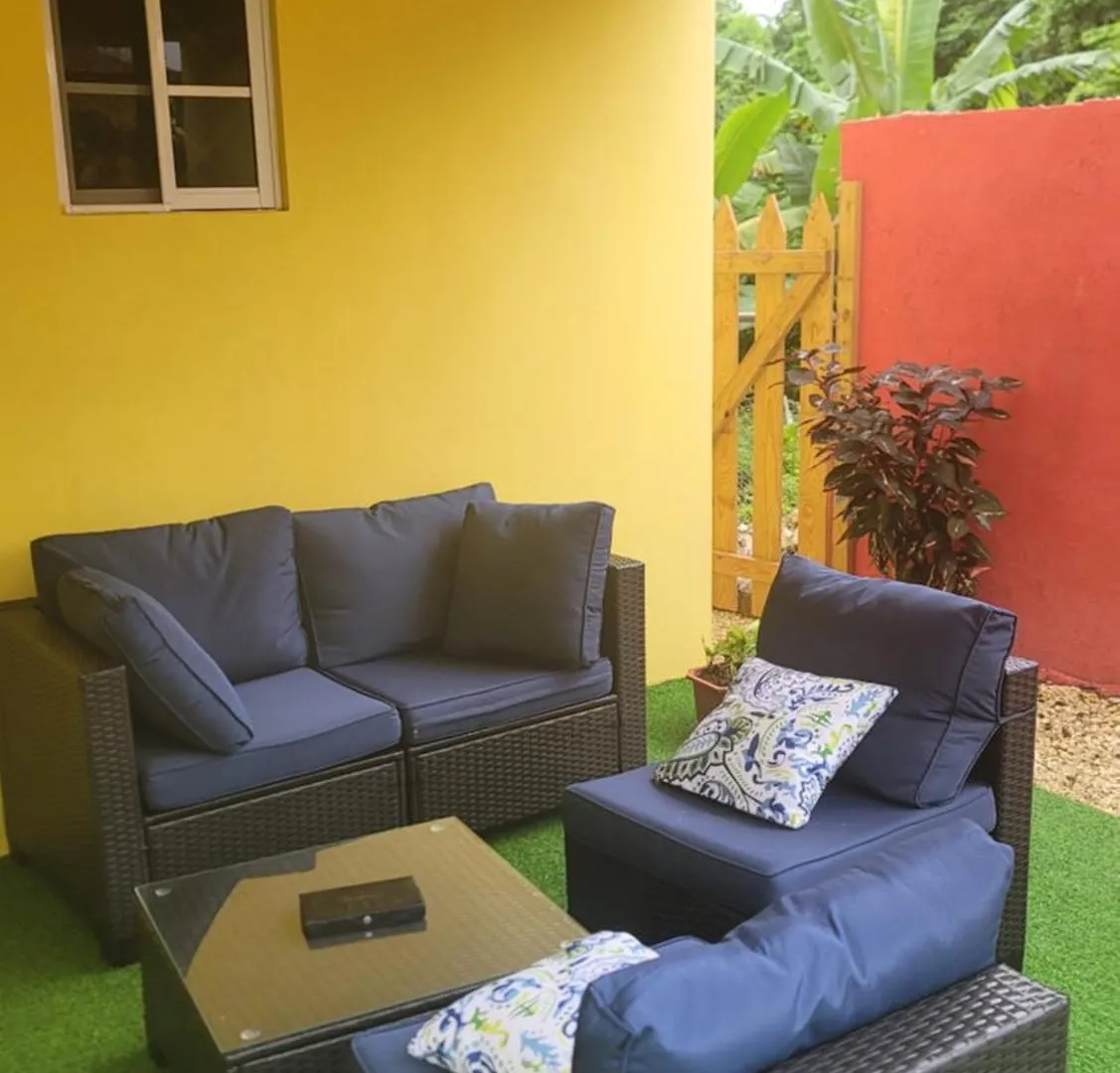 Tropical Paradise Villa 1 contacts